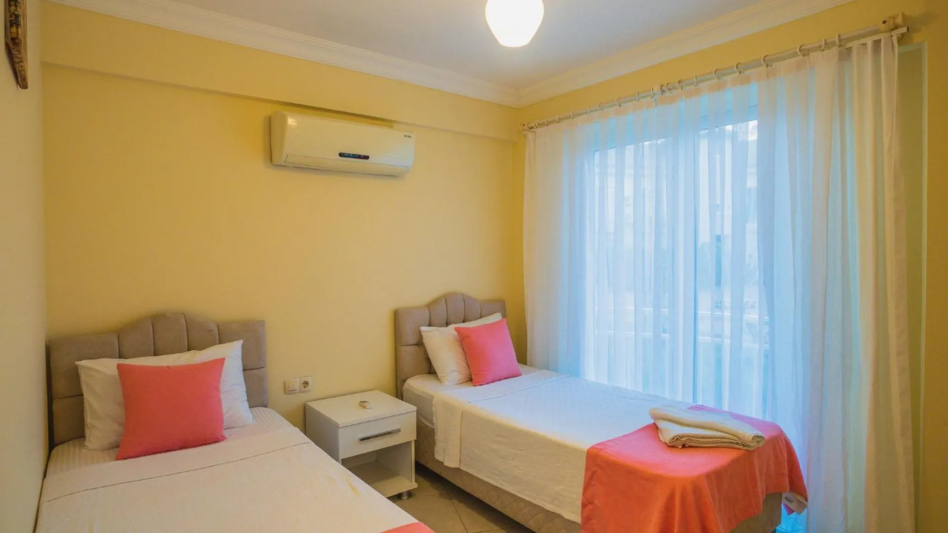 Apartmanhotel Sunset Beach Club Aqua Lettings Fethiye