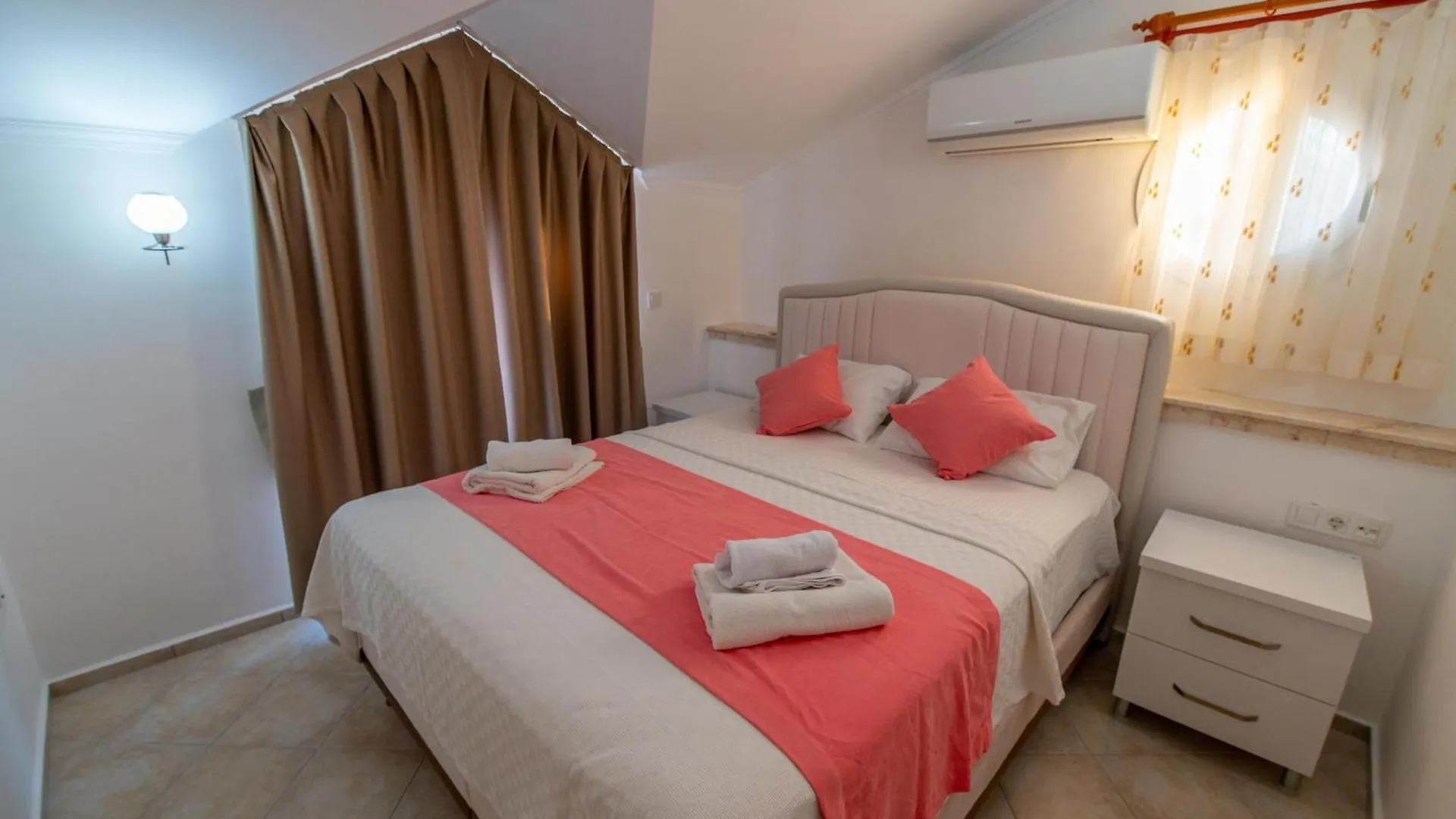 Sunset Beach Club Aqua Lettings Fethiye Törökország