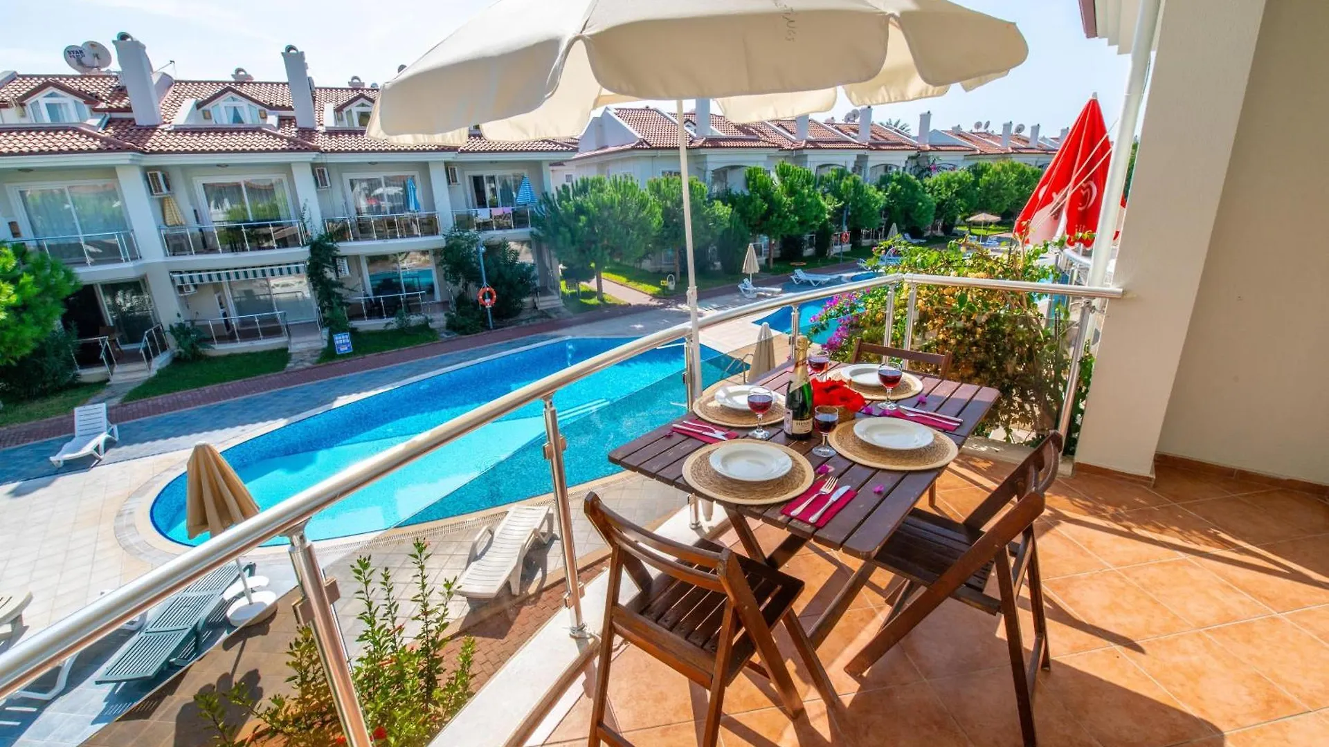 Apartmanhotel Sunset Beach Club Aqua Lettings Fethiye