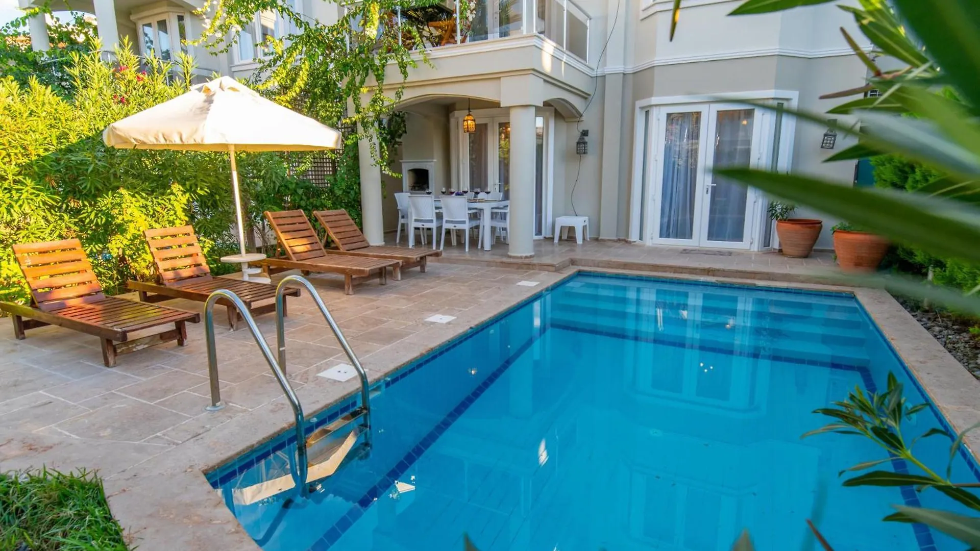 Apartmanhotel Sunset Beach Club Aqua Lettings Fethiye
