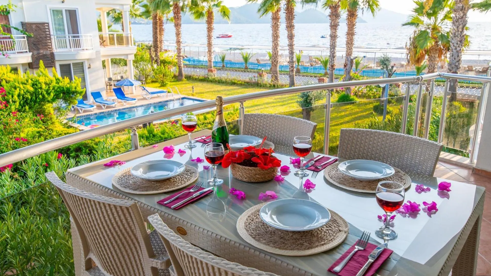 Apartmanhotel Sunset Beach Club Aqua Lettings Fethiye