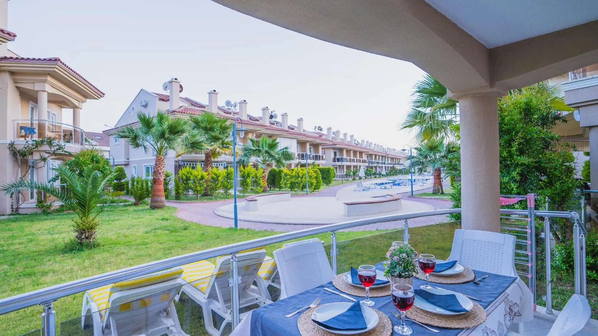 Apartmanhotel Sunset Beach Club Aqua Lettings Fethiye