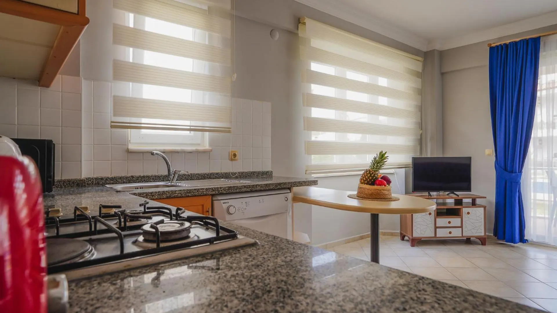 *** Apartmanhotel Sunset Beach Club Aqua Lettings Fethiye Törökország