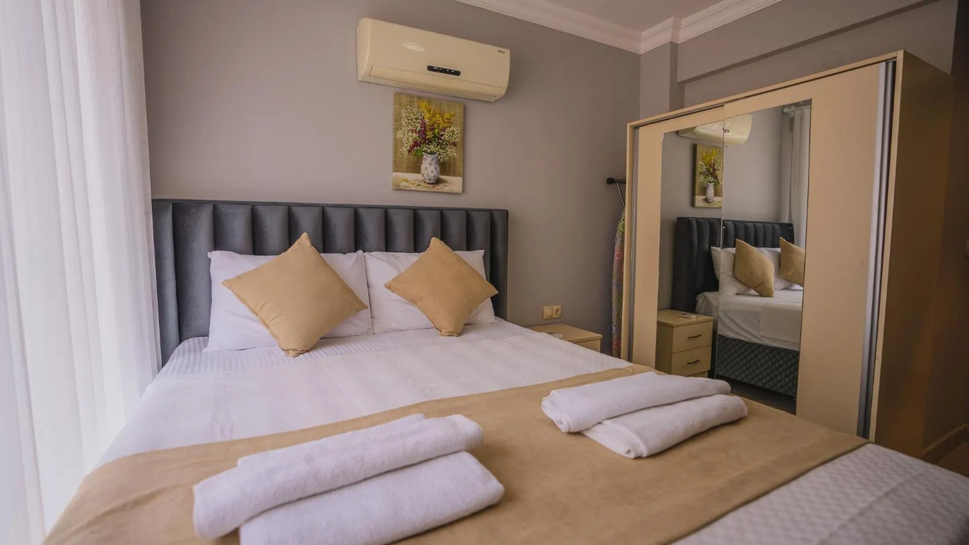 *** Apart Otel Sunset Beach Club Aqua Lettings Fethiye Türkiye