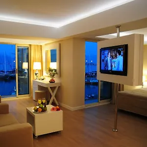 Alesta Yacht Otel