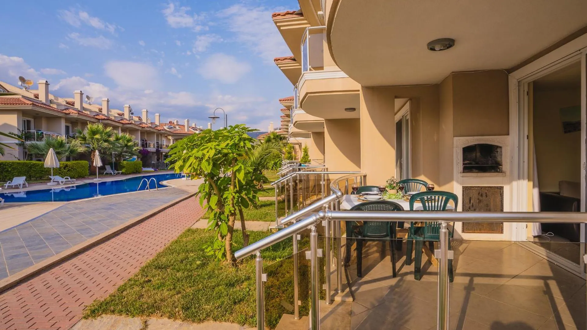 *** Aparthotel Sunset Beach Club Aqua Lettings Fethiye Turkey