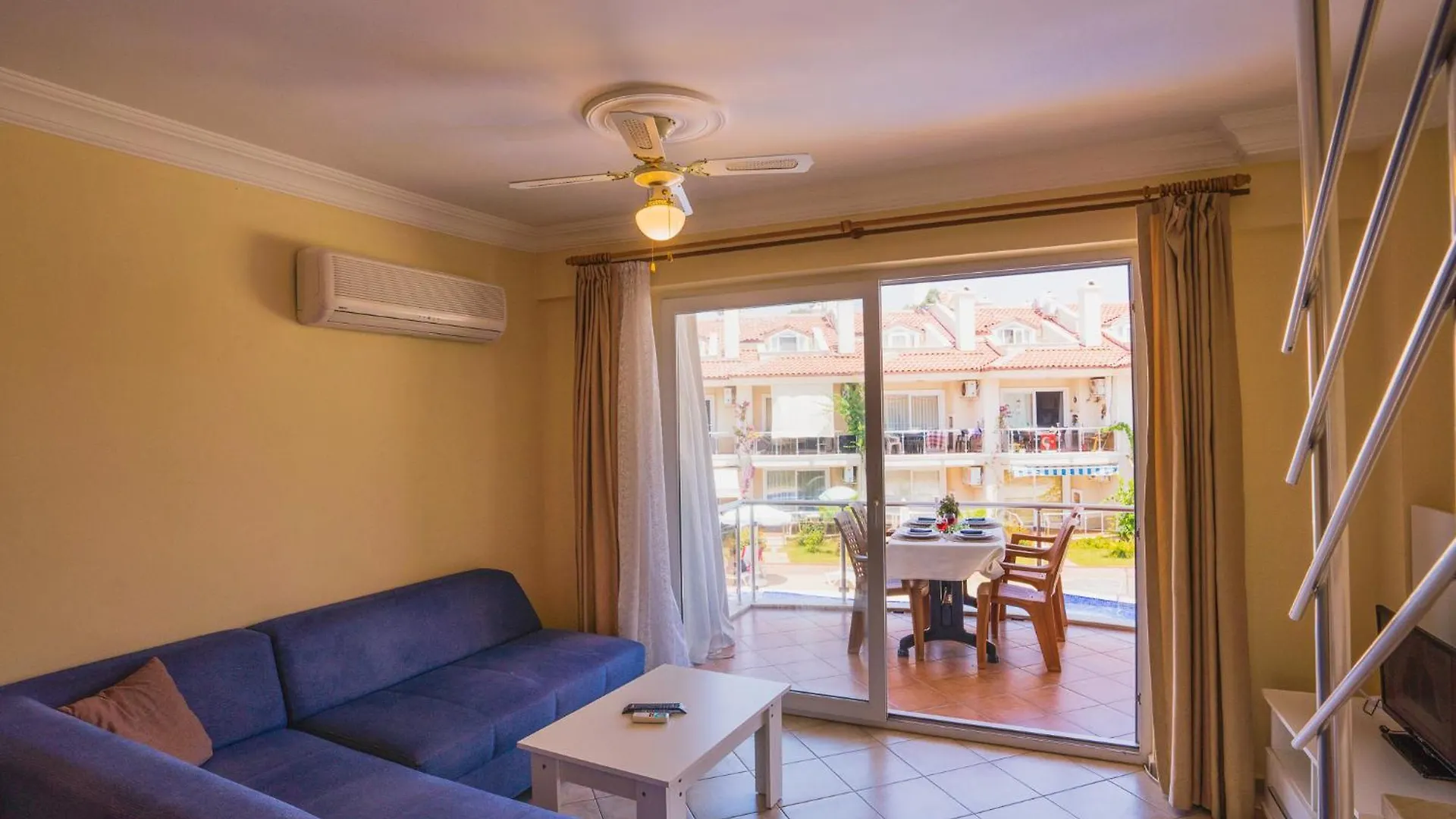 Sunset Beach Club Aqua Lettings Fethiye 3*,
